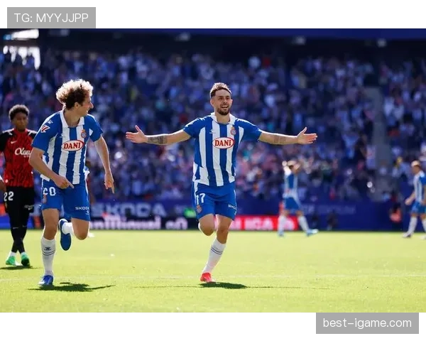 毕巴防守数据亮眼，新赛季铁血后防线成瞩目焦点