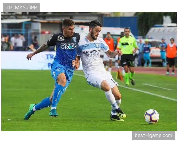 塔瓦雷斯战术体系持续进化，重塑球队面貌引足坛关注