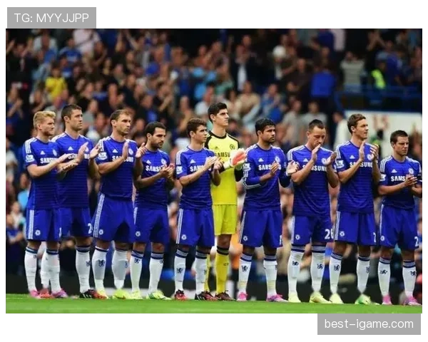 西甲蓝军迎战劲敌,争夺联赛冠军的关键战役即将开启 西甲蓝军迎战劲敌,争夺联赛冠军的关键战役即将开启